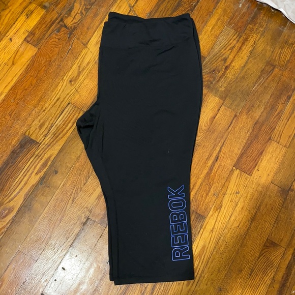 Reebok Black Stretch Capri Leggings - Picture 1 of 5